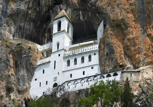 Manastir Ostrog